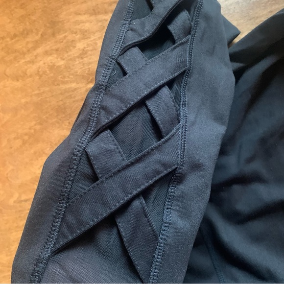 Black Leggings with Lattice Detail | Reitman’s Hyba | Size M - Picture 4 of 6